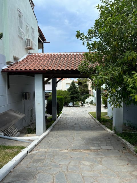 Sunny House Hanioti Apartment in Halkidiki