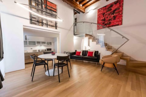 Communal lounge/ TV room, Dining area