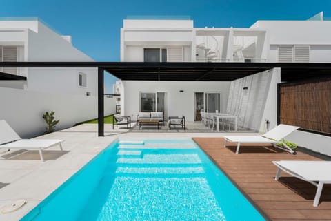 Garden, Swimming pool
