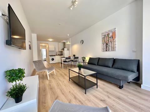 TV and multimedia, Living room, Dining area, kitchen