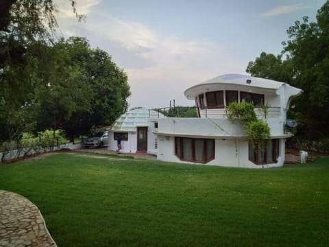 Property building, Garden