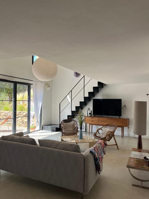 Les Plaines Villa in Cogolin