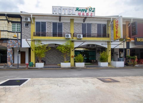 Property building, Location