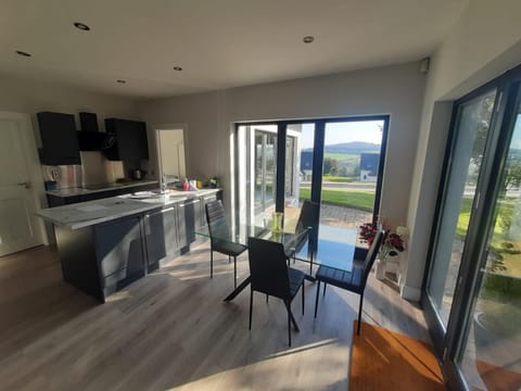 Gorey Private Lodging & Holiday Mansion Apartment in Wicklow, Co. Wicklow, Ireland