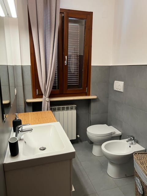 Toilet, Bathroom, bidet