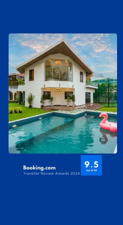 Communal lounge/ TV room, Day, Evening entertainment, Text overlay, Pool view, Swimming pool