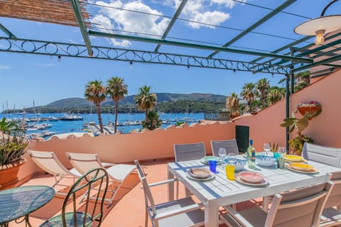 Il mare in terrazza Apartment in Porto Azzurro