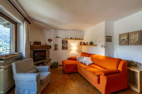 MAISON MOULIN - Relax e vista Montagna - LA THUILE 0107 Apartment in La Thuile