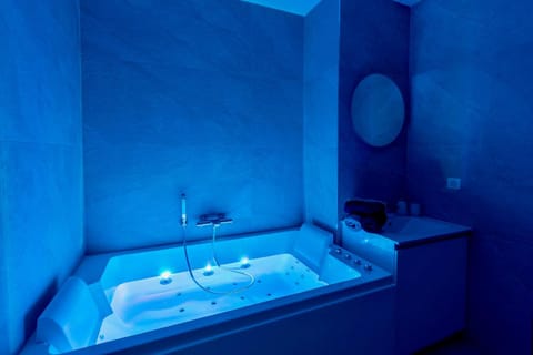 Hot Tub, Bathroom, Bath