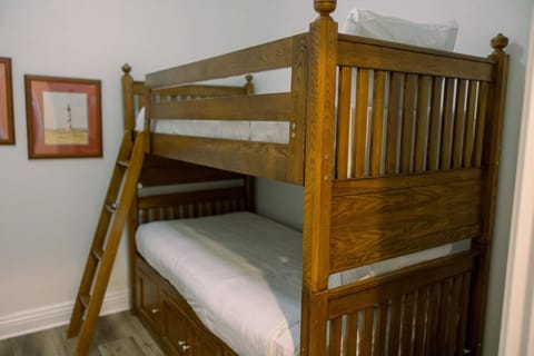 bunk bed