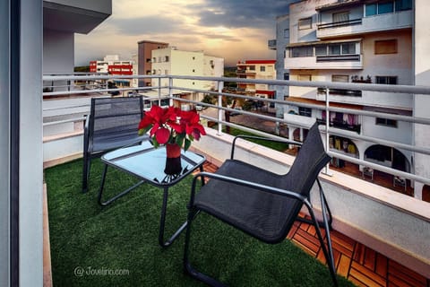 View (from property/room), Balcony/Terrace