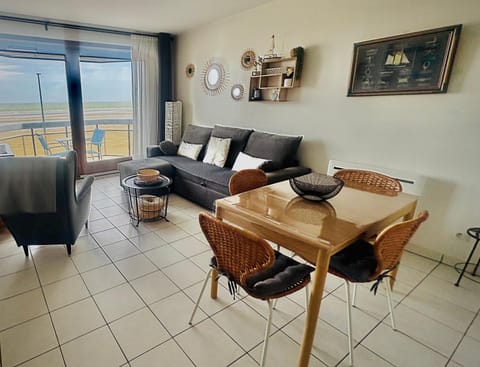 Appartement vue frontale mer, 4 personnes Apartment in Bray-Dunes