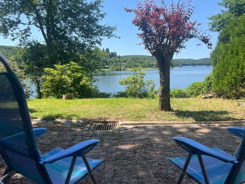 Spring, Day, Natural landscape, Garden, Garden view, Lake view