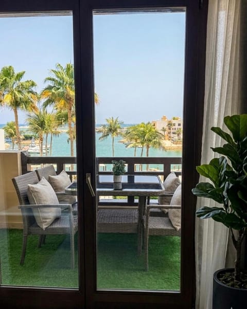 Patio, Day, Natural landscape, View (from property/room), Balcony/Terrace, Living room, Seating area, Dining area, Lake view, Sea view