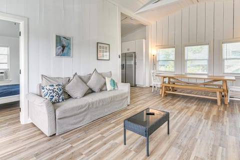 Walk to Beach and State Park Texas Gulf Coast Home House in Jamaica Beach