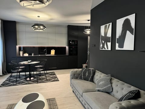 View (from property/room), Living room, Seating area, Dining area