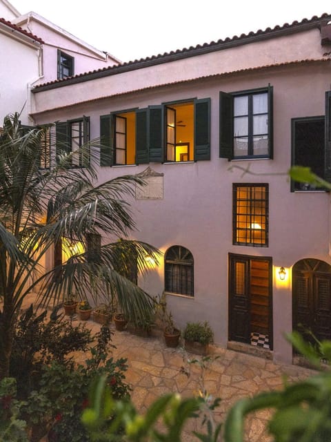 Property building, Facade/entrance, Garden view