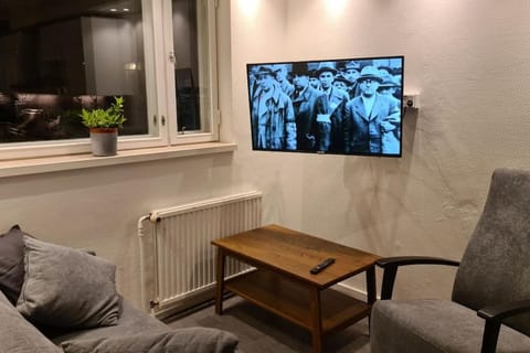 Helmi lähellä keskustaa, remontoitu 2022 Apartment in Finland