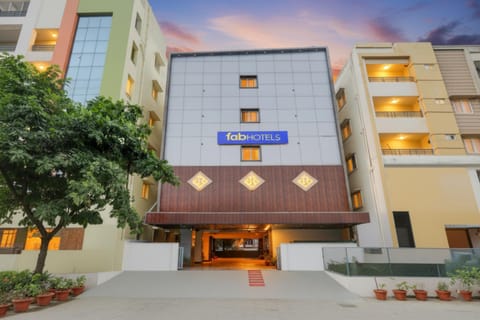 Property building, Facade/entrance