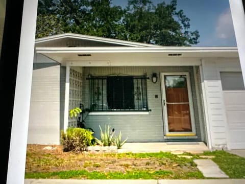 2 combined houses, walk to stadium House in Tampa