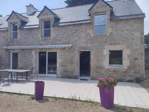 Property building, Day