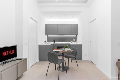 TV and multimedia, Kitchen or kitchenette, Dining area