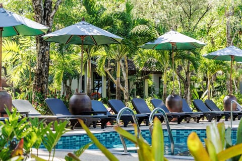 Nang Thong Bay Resort Resort in Khuekkhak