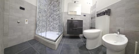 Shower, Toilet, Bathroom, bidet