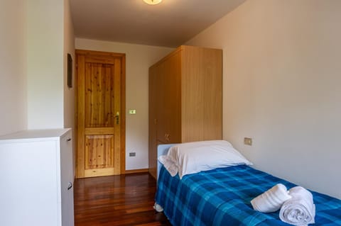 APPARTAMENTO LE GINESTRE - Relax e vista Montagna - COUR 0248 Apartment in Courmayeur