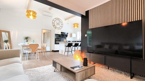 TV and multimedia, Living room