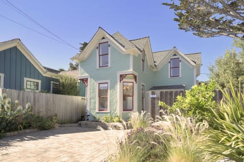3943 Rad Beach House home House in Pacific Grove