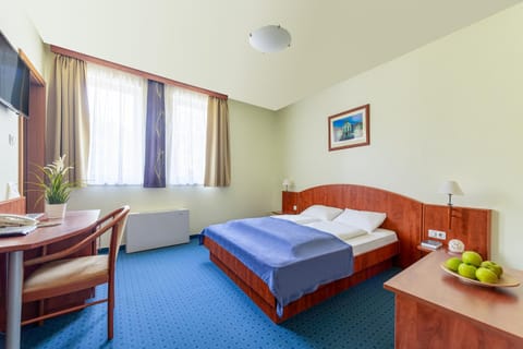 Bed, TV and multimedia