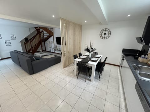 Centre Ville avec Garage - Parking Apartment in Troyes