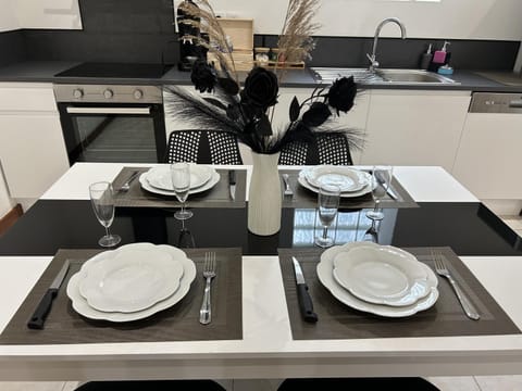 Centre Ville avec Garage - Parking Apartment in Troyes