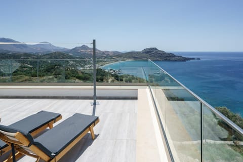 Patio, Day, Natural landscape, View (from property/room), Balcony/Terrace, Seating area, Beach, Mountain view, Pool view, Sea view, sunbed