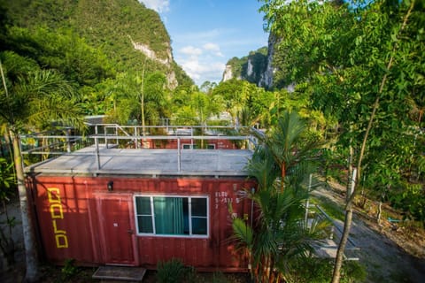 Property building, Day, Natural landscape, Mountain view