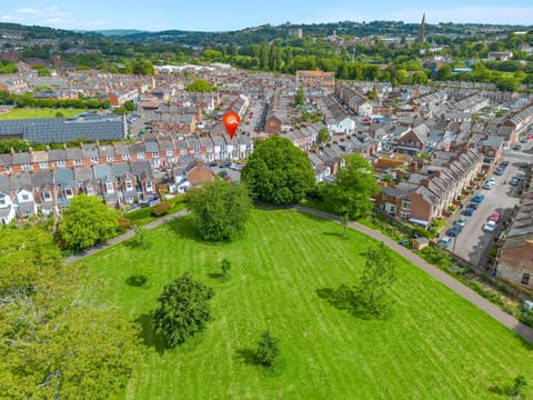 Spring, Day, Neighbourhood, Natural landscape, Bird's eye view, City view, Location