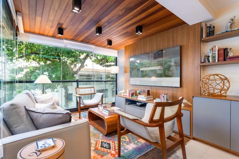 TV and multimedia, View (from property/room), Living room, Seating area