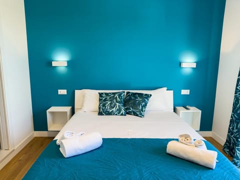 ISOLA 163 Guest House Bed and Breakfast in Fiumicino