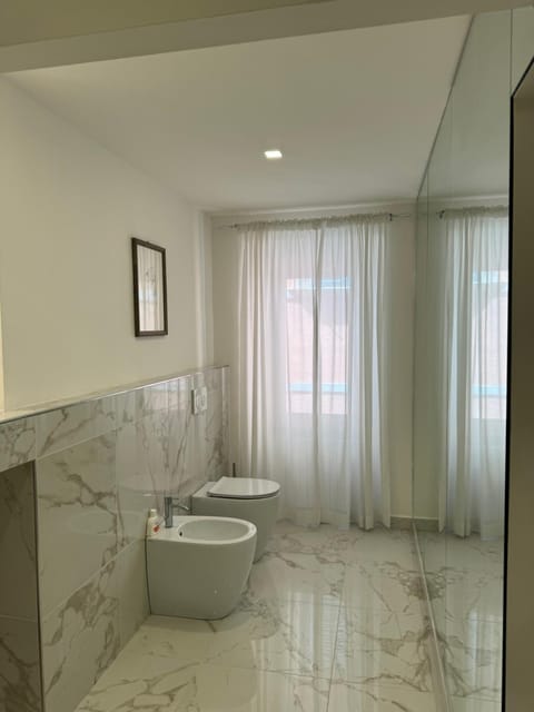 Shower, Toilet, Bathroom, bidet