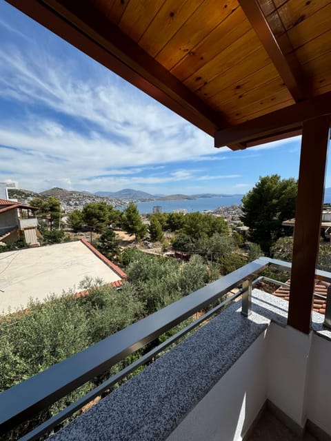 Day, Natural landscape, View (from property/room), Balcony/Terrace, City view, Sea view