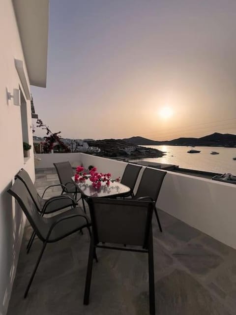 Linardo's Cycladic House House in Naousa