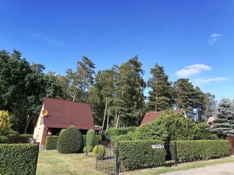 Property building, Day, Natural landscape, Garden