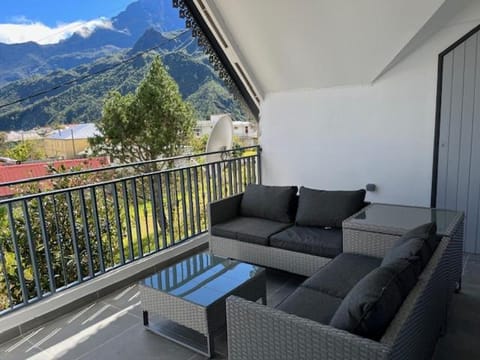 Natural landscape, View (from property/room), Balcony/Terrace, Mountain view