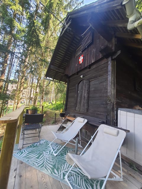 Patio, Natural landscape, sunbed