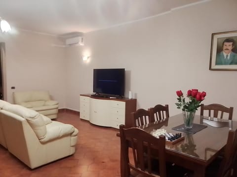 Balcony/Terrace, Living room