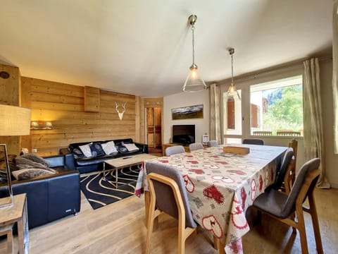 Magnifique appartement familial ski aux pieds, 8 pers, parking inclus - FR-1-518-159 Apartment in Val dIsere