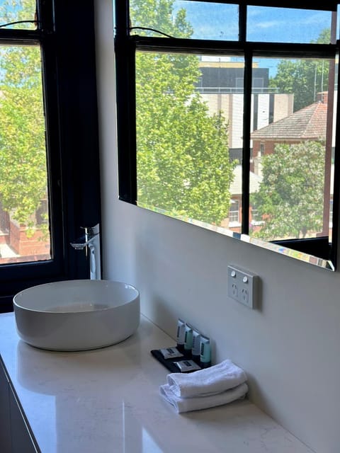 Toilet, Bathroom, towels
