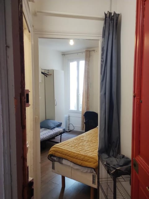 Charmant studio en centre ville Apartment in Saint-Denis, France