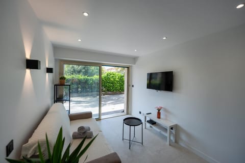 Studio idéalement situé résidence front de mer Apartment in Nice